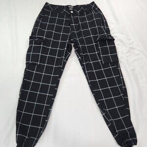 Hot Topic Plaid Cargo Pants L Grunge Punk Skater Pockets Black & White Lot C